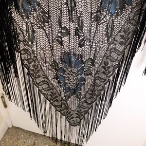 VINTAGE! Black Lace Painted Floral Shawl